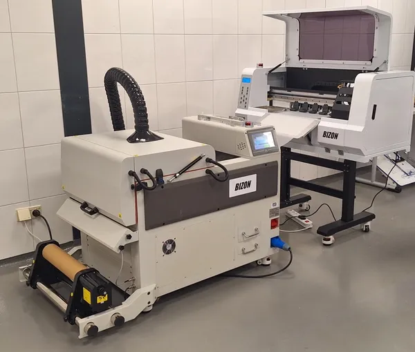 De werkplaats van JBR met DTF-printstraat